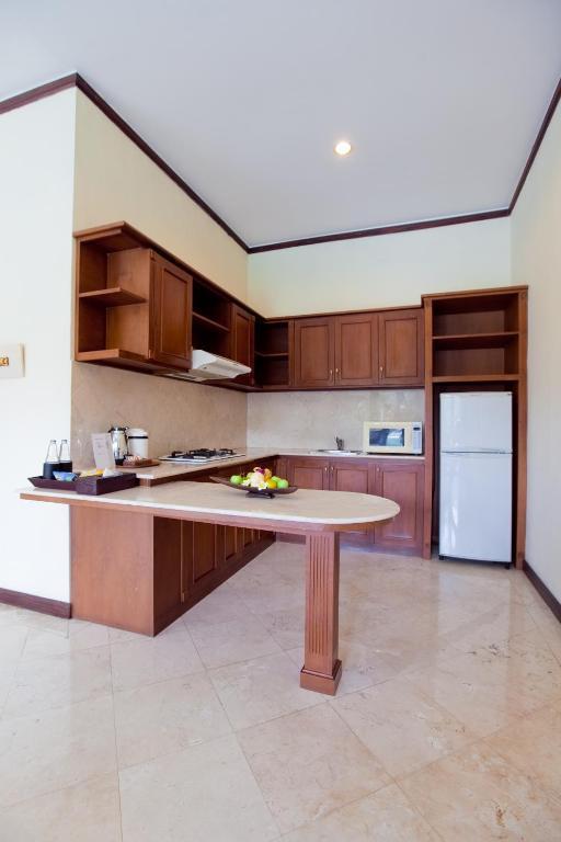 The Citta Luxury Residence Семиняк Стая снимка
