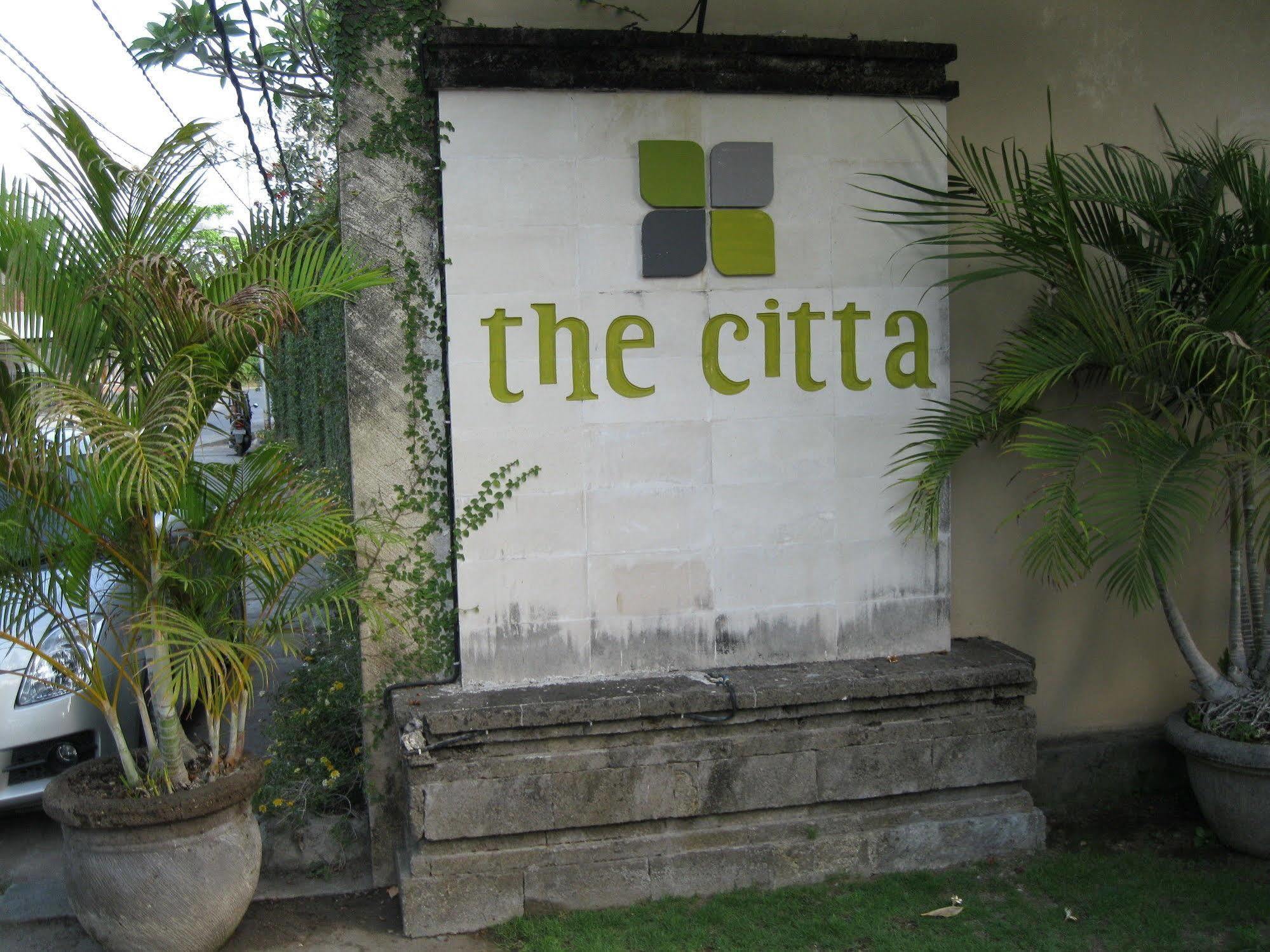 The Citta Luxury Residence Семиняк Екстериор снимка